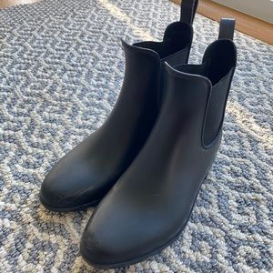 Black Chelsea Boots